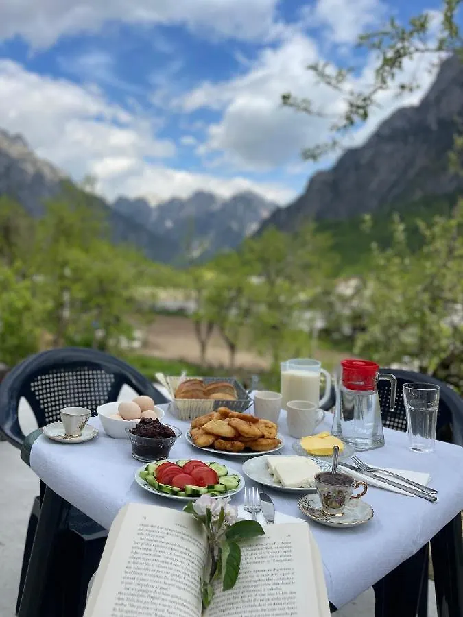 Bujtina Brahim Selimaj Bed & Breakfast Valbone