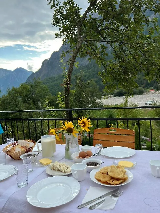 Bed and Breakfast Bujtina Brahim Selimaj à Valbone 0*,
