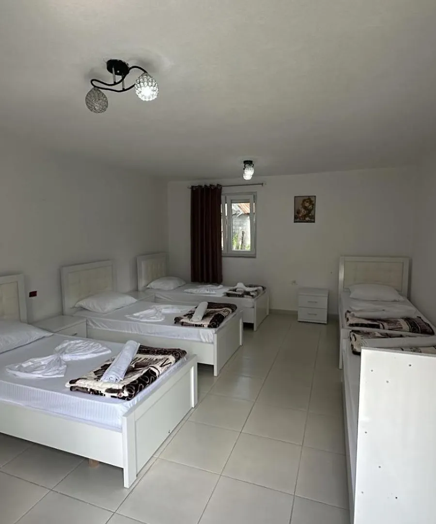 Couette-café Bed and Breakfast Bujtina Brahim Selimaj à Valbone Albanie