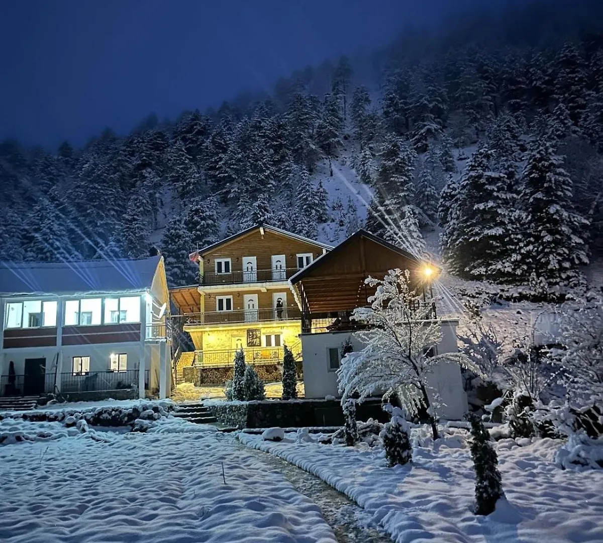Bujtina Brahim Selimaj Bed & Breakfast Valbone 0*,  Albania