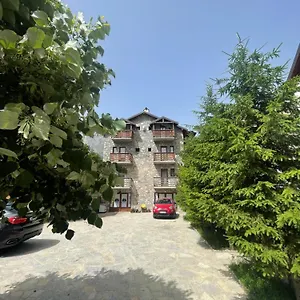 Natyra Balcony Hotel